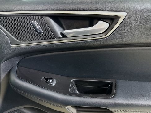 Used 2016 Ford Edge SEL w/ Equipment Group 201A image 29