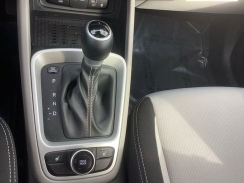 Certified 2026 Hyundai Venue SEL image 33