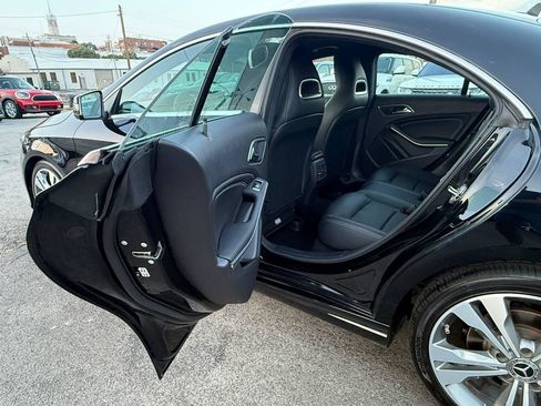 Used 2019 Mercedes-Benz CLA 250 image 34