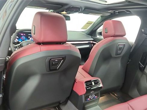 Used 2026 BMW 540i xDrive image 32