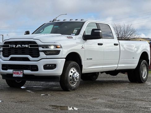New 2026 RAM 3500 Big Horn image 7