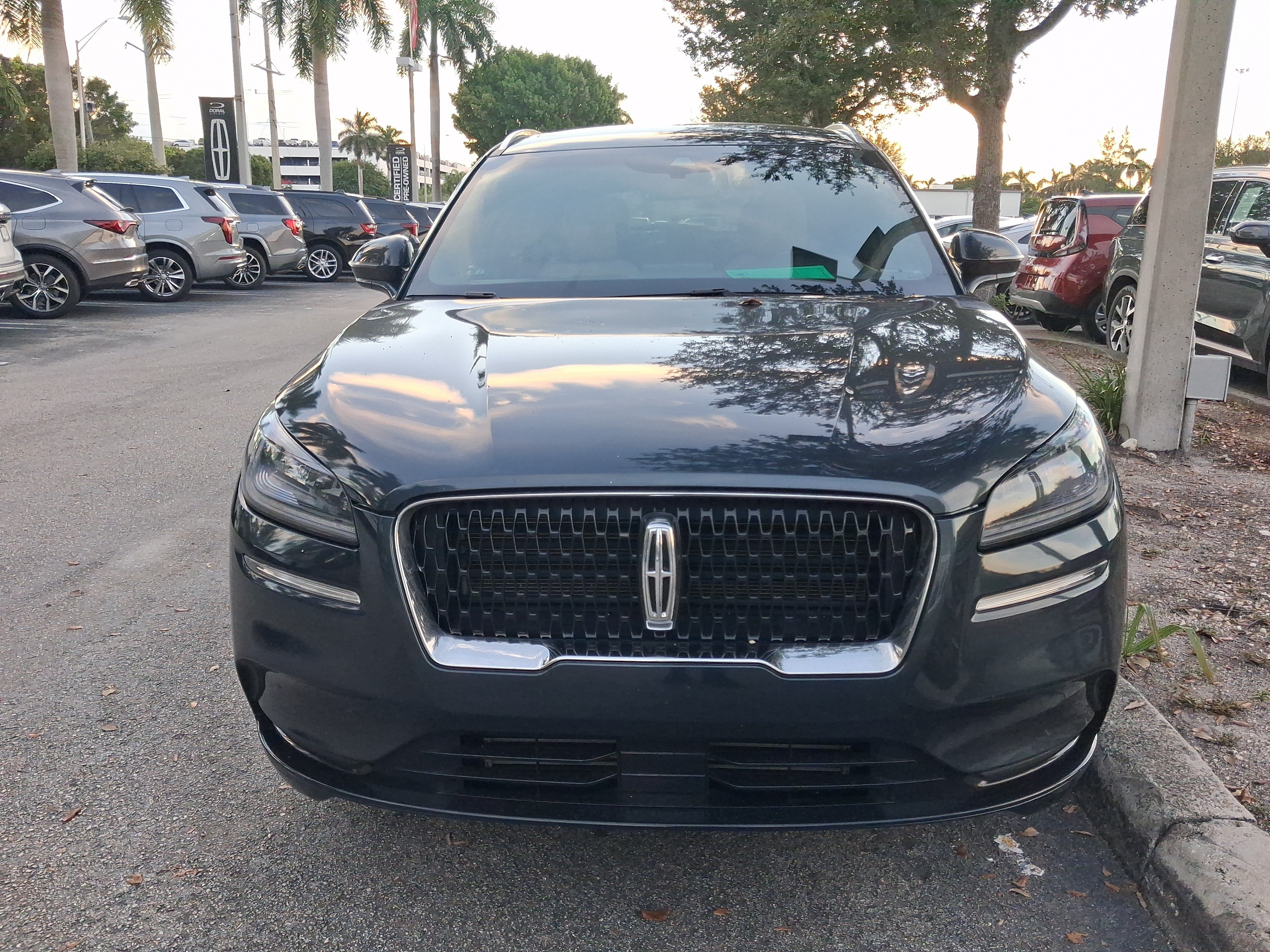 Used 2022 Lincoln Corsair Reserve w/ Sport Package AWD/4WD image 2