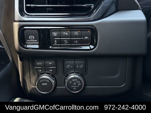 New 2026 GMC Yukon XL AT4 w/ AT4 Premium Package AWD/4WD image 20