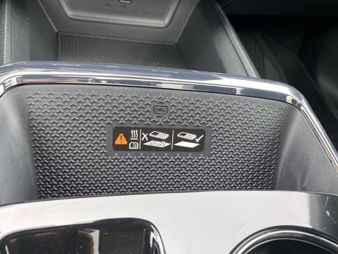 New 2026 Chevrolet Equinox RS w/ Convenience Package III AWD/4WD image 13