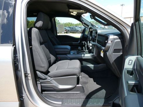 New 2026 Ford F150 XLT w/ XLT Black Appearance Package AWD/4WD image 10