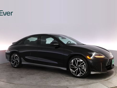 Used 2024 Hyundai Ioniq 6 Limited RWD image 14
