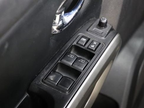 Used 2018 Nissan Titan PRO-4X AWD/4WD image 20