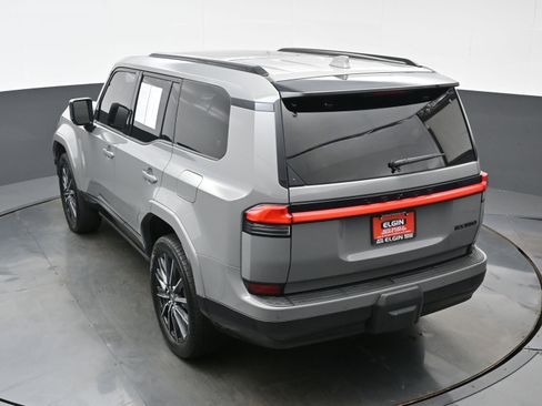 Used 2025 Lexus GX 550 w/ Accessory Package (2T) AWD/4WD image 37