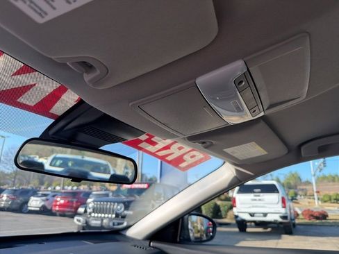 Used 2024 Nissan Altima 2.5 SR image 21