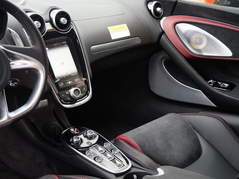 Used 2025 McLaren GTS RWD image 22