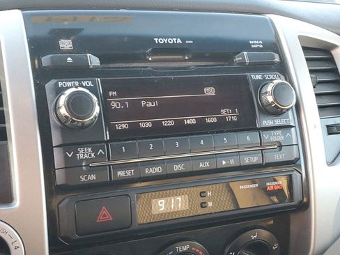 Used 2012 Toyota Tacoma 4x4 Access Cab image 17