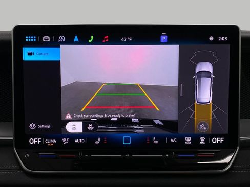 New 2025 Volkswagen Tiguan SE image 23