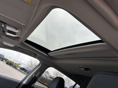 Certified 2025 Subaru Crosstrek 2.5i Limited w/ Crosstrek Mirror Package image 23