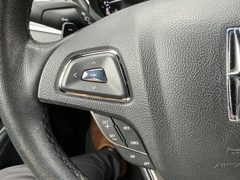 Used 2019 Lincoln MKC Premiere AWD/4WD image 17