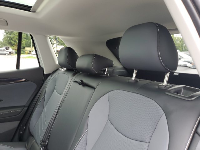 Certified 2026 Volkswagen Tiguan SE FWD image 15