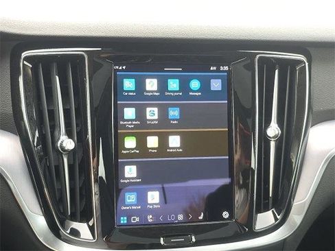 Used 2024 Volvo S60 B5 Core image 13