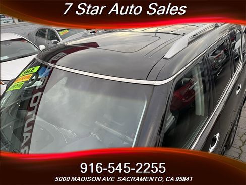 Used 2013 INFINITI QX56 4WD w/ Deluxe Touring Pkg image 17