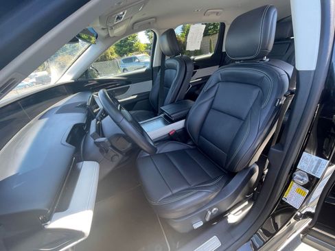 Used 2024 Lincoln Nautilus Premier image 61