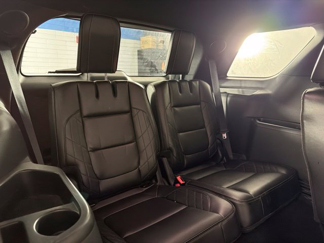 Used 2018 Ford Explorer Platinum AWD/4WD image 42