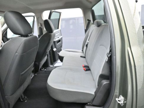 Used 2021 RAM 1500 Classic SLT image 23