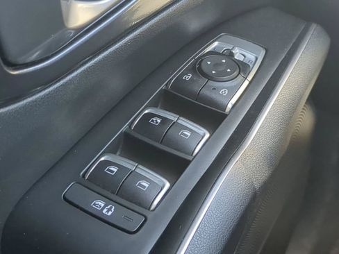 Used 2023 Kia Sorento S FWD image 23
