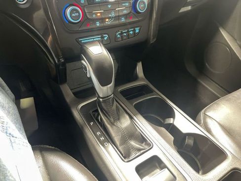 Used 2019 Ford Escape Titanium AWD/4WD image 20