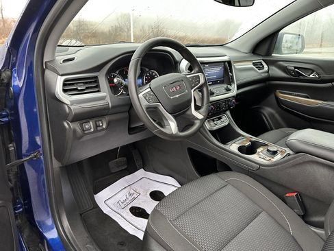 Used 2023 GMC Acadia SLE w/ Driver Convenience Package image 21