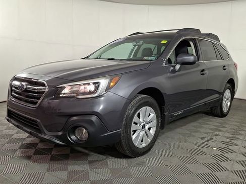 Used 2018 Subaru Outback 2.5i Premium AWD/4WD image 6
