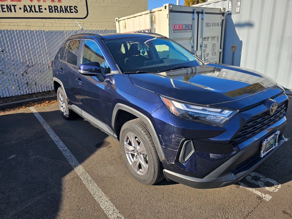 Used 2023 Toyota RAV4 XLE AWD/4WD image 10