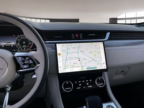 New 2026 Jaguar F-PACE R-Dynamic S image 6