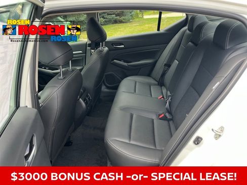 New 2025 Nissan Altima 2.5 SL image 15