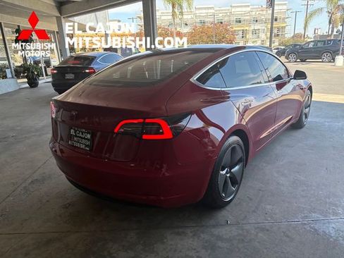 Used 2018 Tesla Model 3 Long Range RWD image 3