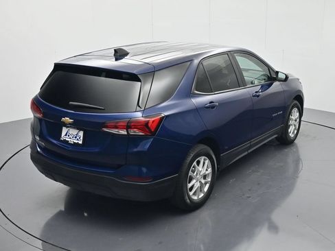 Used 2023 Chevrolet Equinox LS w/ LS Convenience Package FWD image 31