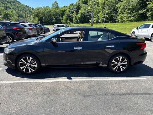 Used 2018 Nissan Maxima 3.5 SV FWD image 2