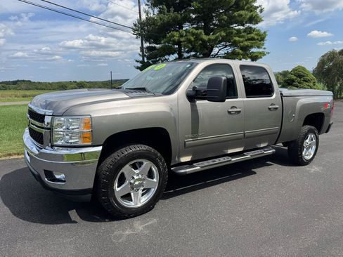 Used 2013 Chevrolet Silverado 2500 LTZ w/ LTZ Plus Package AWD/4WD image 1