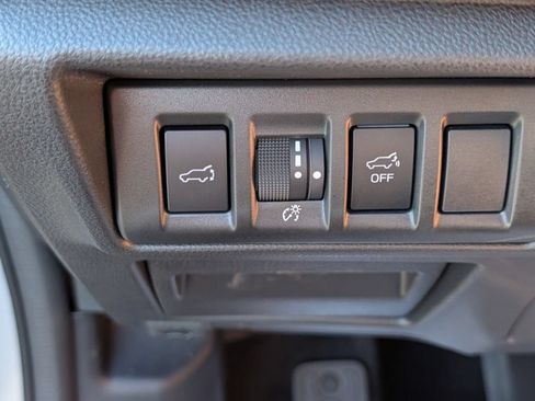 Certified 2025 Subaru Outback Limited AWD/4WD image 11