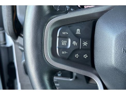 Used 2023 Ford Bronco Badlands image 27