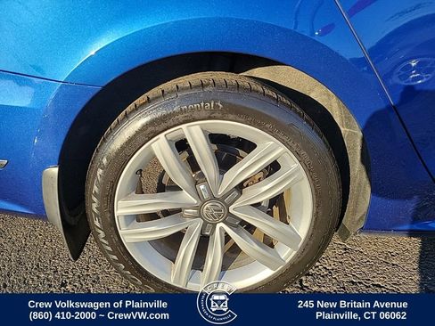 Used 2017 Volkswagen Passat 1.8T SEL Premium image 19