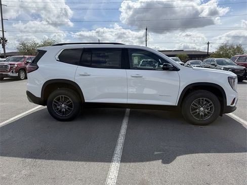 New 2026 GMC Acadia Elevation image 4