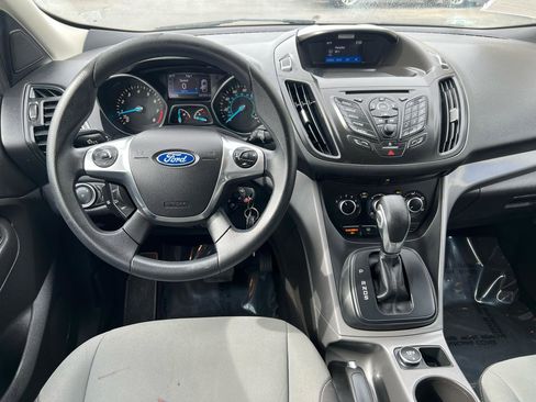 Used 2016 Ford Escape SE image 17