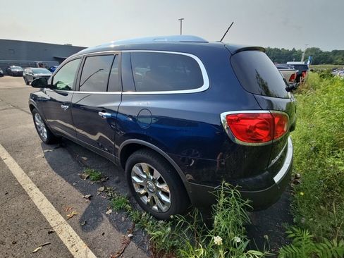 Used 2011 Buick Enclave CXL w/ Trailering Provision Package AWD/4WD image 9