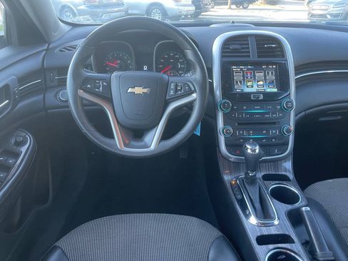 Used 2016 Chevrolet Malibu LT FWD image 25