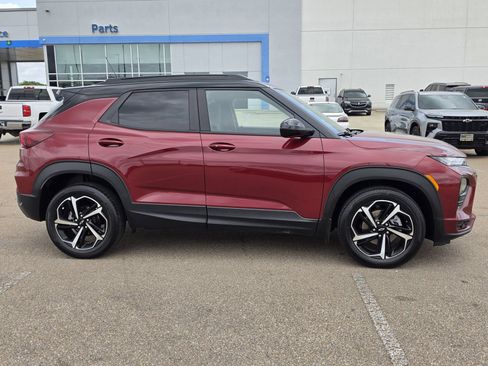 Used 2023 Chevrolet TrailBlazer RS w/ Convenience Package FWD image 4