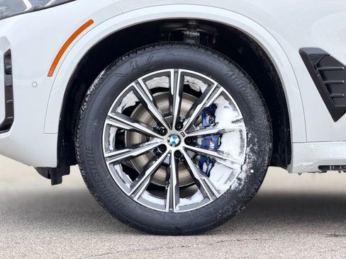 New 2026 BMW X5 xDrive40i w/ M Sport Package image 2