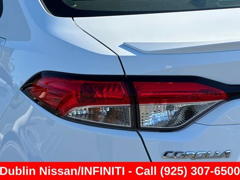 Used 2024 Toyota Corolla SE w/ SE Premium Package FWD image 47