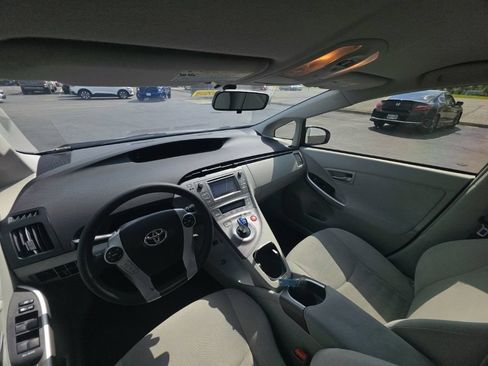 Used 2015 Toyota Prius Three FWD image 28