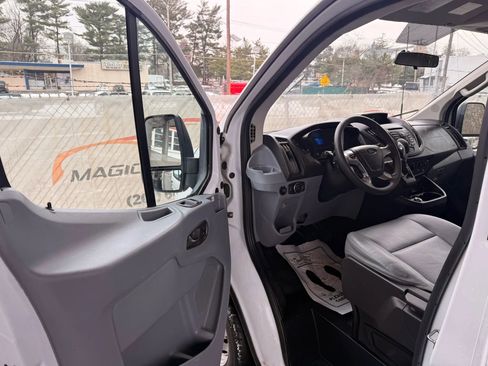 Used 2019 Ford Transit 150 XL image 14