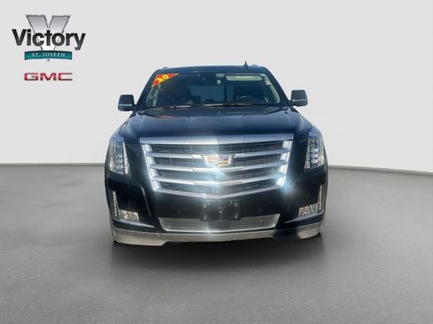 Used 2020 Cadillac Escalade Premium Luxury AWD/4WD image 2