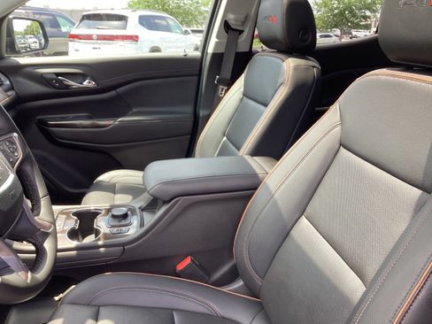 Used 2023 GMC Acadia AT4 w/ GMC Pro Grade Package AWD/4WD image 12