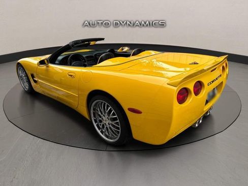 Used 2002 Chevrolet Corvette Convertible w/ Preferred Equipment Group2 RWD image 4